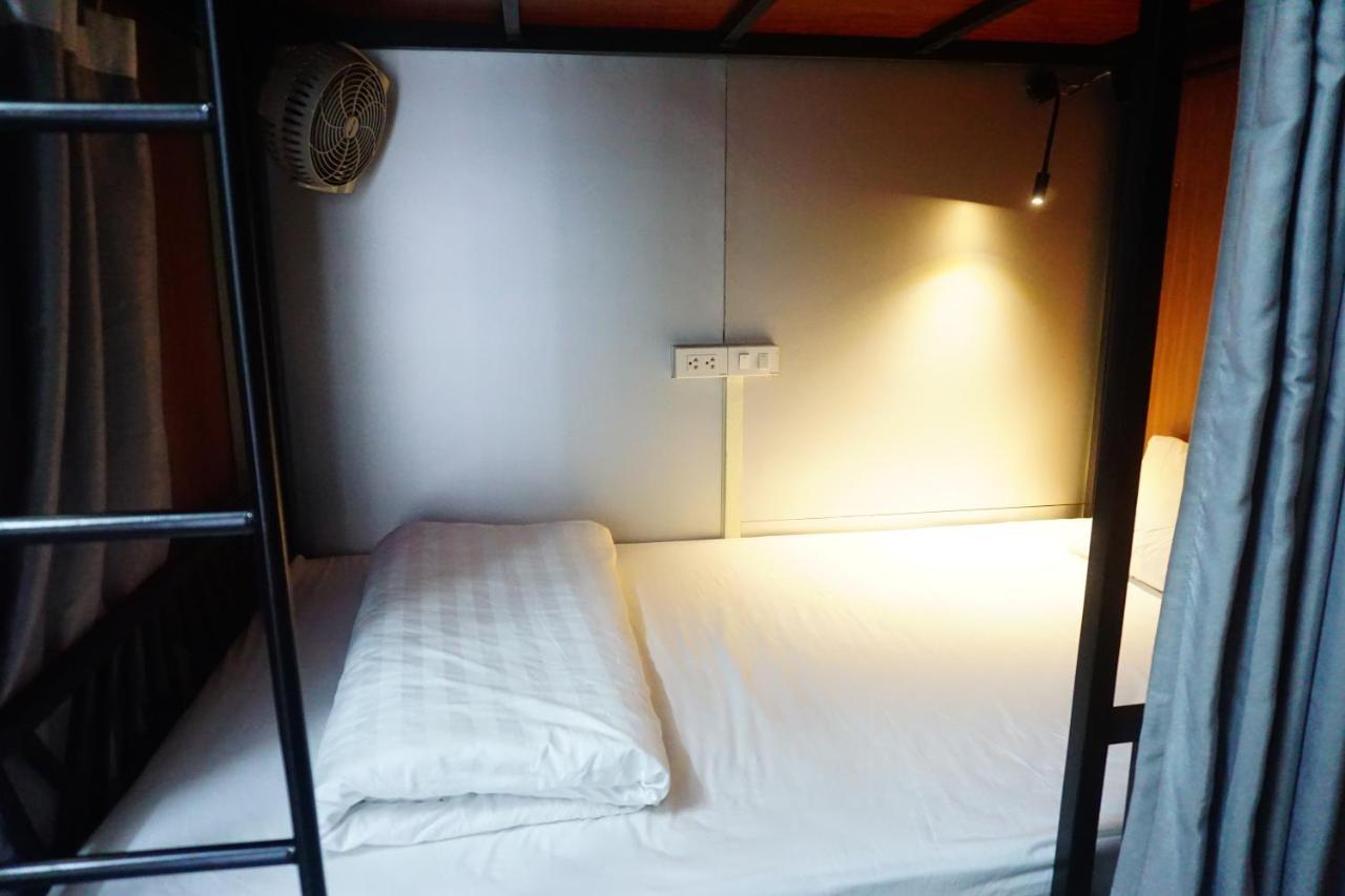 Nusmile'S Hostel And Travel Ханой Екстериор снимка