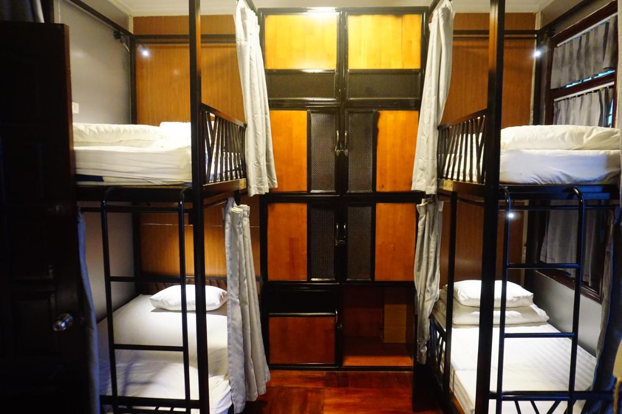Nusmile'S Hostel And Travel Ханой Екстериор снимка
