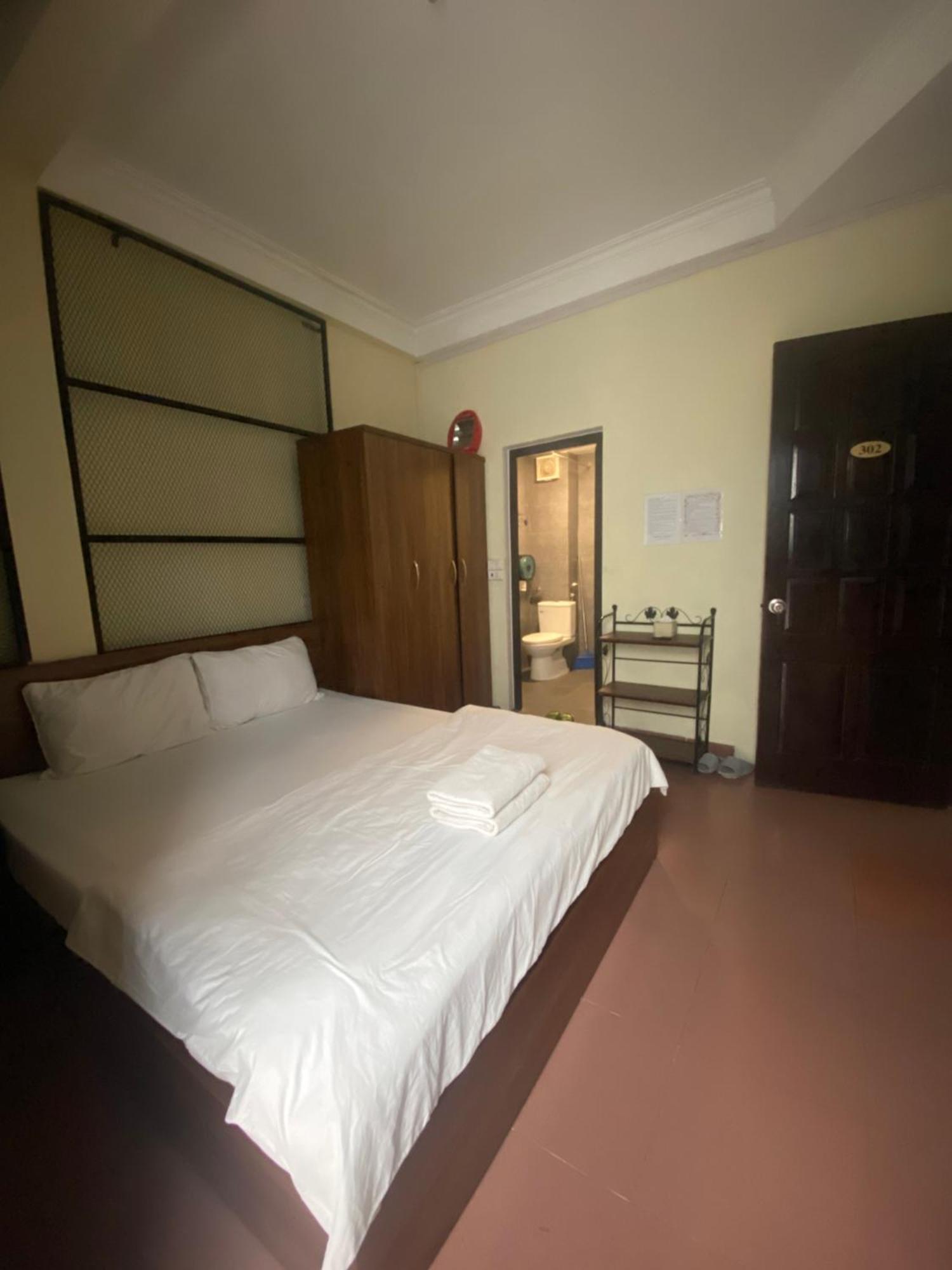 Nusmile'S Hostel And Travel Ханой Екстериор снимка